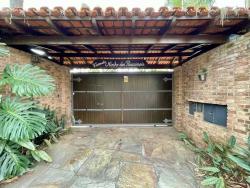 Casa de Rua (aberta) para Venda em Cotia - 4